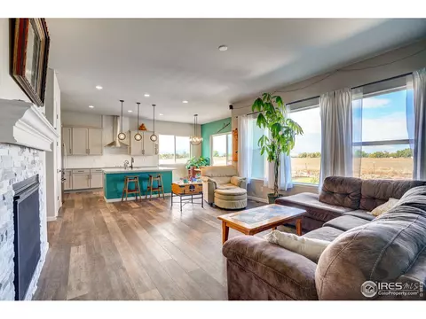 554 Buckskin Rd, Berthoud, CO 80513 photo 3