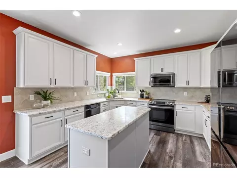 7664 Bison Ct, Littleton, CO 80125