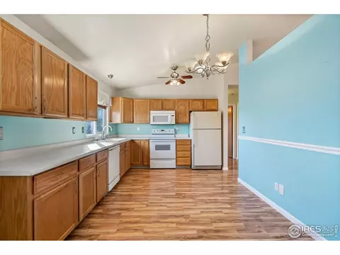 166 50th Ave Pl, Greeley, CO 80634 photo 9