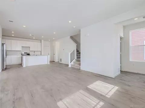 745 Aspen Ave, Bennett, CO 80102 photo 6