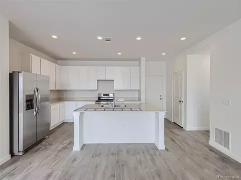 745 Aspen Ave, Bennett, CO 80102 photo 9