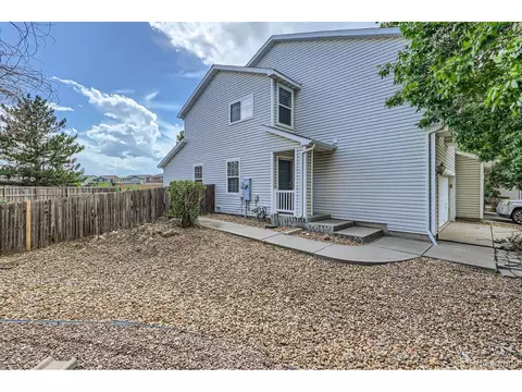 8090 S Kittredge Ct, Englewood, CO 80112