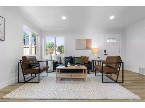1173 Newark St, Aurora, CO 80010
