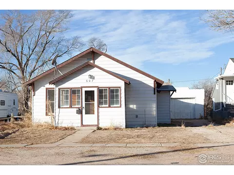 607 N Division Ave, Sterling, CO 80751 photo 2