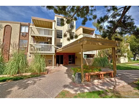 1306 S Parker Rd #162, Denver, CO 80231