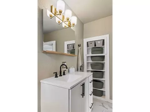 Bath - 4860 Irving St, Denver, CO 80221 photo 4 of 5