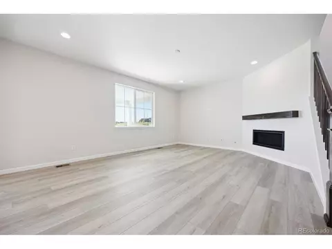 27604 E Indore Dr, Aurora, CO 80016 photo 5