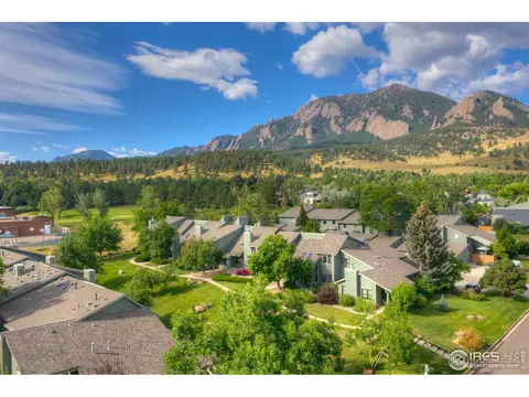 12 Benthaven Pl, Boulder, CO 80305 photo 2