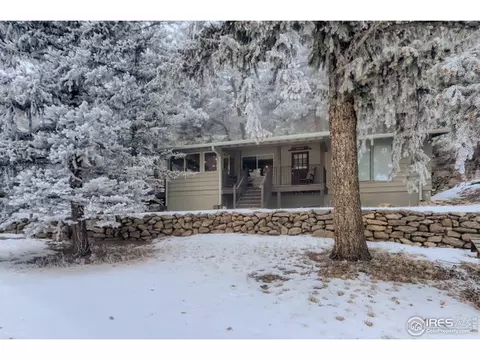 565 Hemlock Dr, Lyons, CO 80540 photo 3