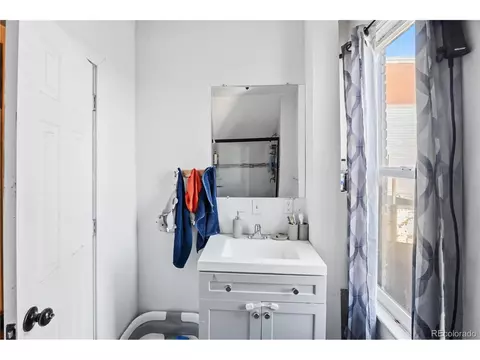 Bath - 3132 N Downing St, Denver, CO 80205 photo 3 of 3