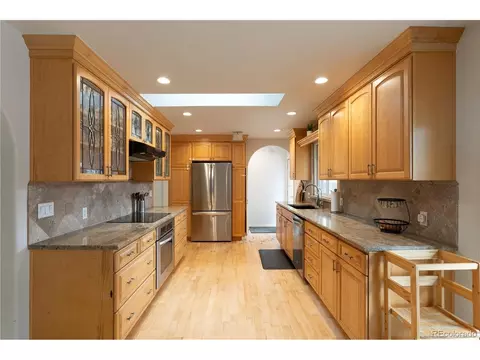 8365 S Brentwood St, Littleton, CO 80128