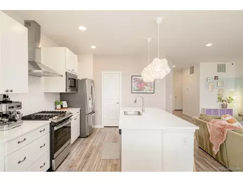 Kitchen - 26810 E Cedar Ave, Aurora, CO 80018 photo 2 of 3