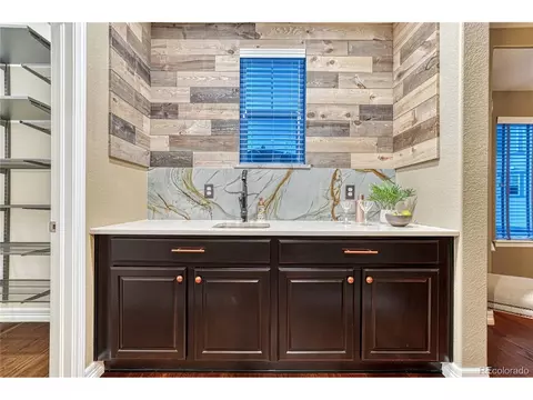 Kitchen - 27208 E Jamison Pl, Aurora, CO 80016 photo 5 of 7
