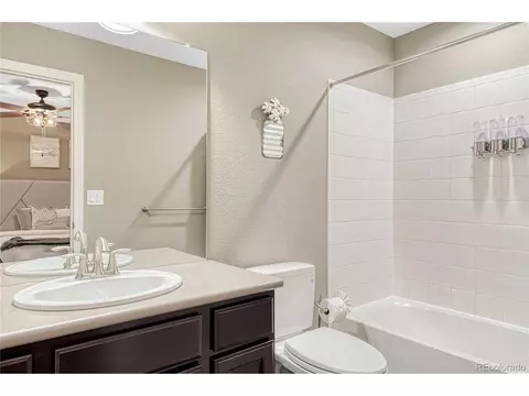 Bath - 27208 E Jamison Pl, Aurora, CO 80016 photo 6 of 7