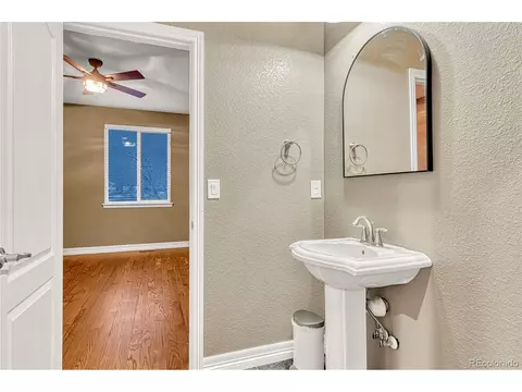 Bath - 27208 E Jamison Pl, Aurora, CO 80016 photo 1 of 7