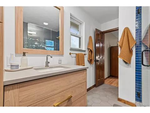 Bath - 2155 Union Dr, Denver, CO 80215 photo 2 of 5