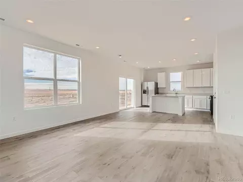 669 Heartland Dr, Bennett, CO 80102 photo 5