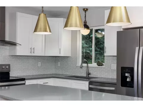 1382 Glen Ct, Boulder, CO 80305 photo 9