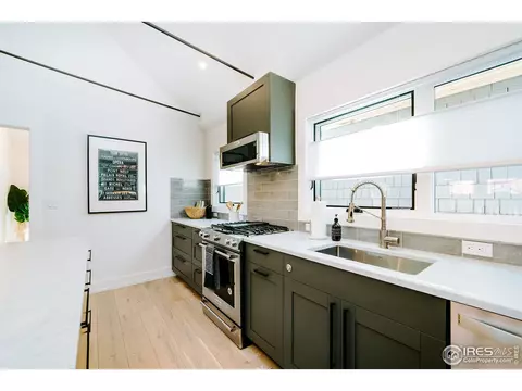 2213 Pine St, Boulder, CO 80302 photo 13