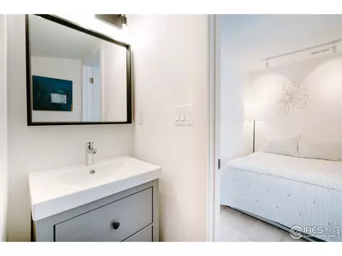 2213 Pine St, Boulder, CO 80302 photo 31