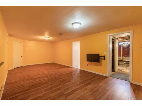 Undisclosed, Aurora, CO 80010 photo 16