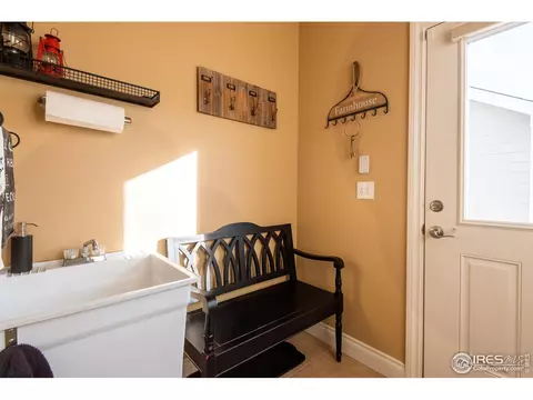 105 E Colorado Ave, Berthoud, CO 80513 photo 15