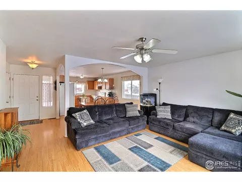 421 E 28th St Ln, Greeley, CO 80631 photo 3