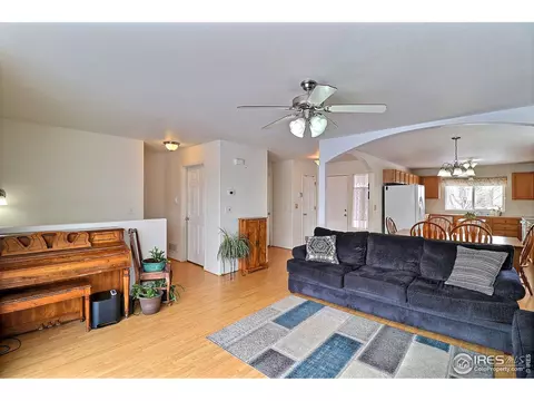 421 E 28th St Ln, Greeley, CO 80631 photo 4