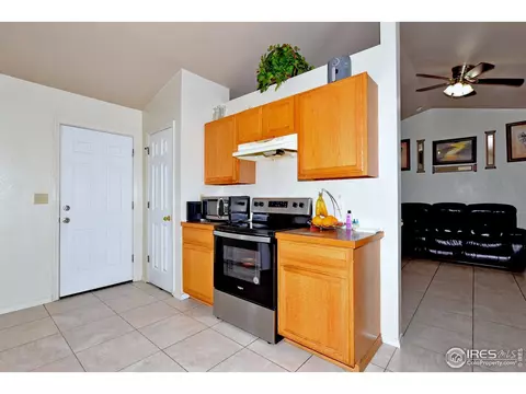 1041 E 25th St Ln, Greeley, CO 80631 photo 11