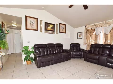 1041 E 25th St Ln, Greeley, CO 80631 photo 8