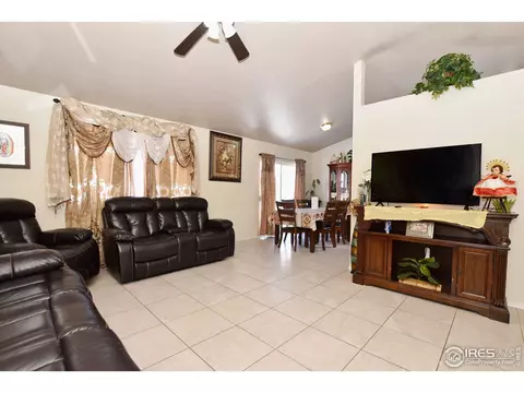 1041 E 25th St Ln, Greeley, CO 80631 photo 5