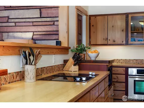 898 Pioneer Rd, Lyons, CO 80540 photo 8