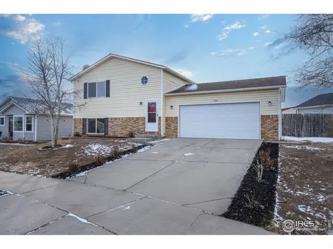 3901 Grouse Dr, Evans, CO 80620 photo 3