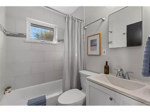 Bath - 2991 25th St, Boulder, CO 80304 photo 1 of 1