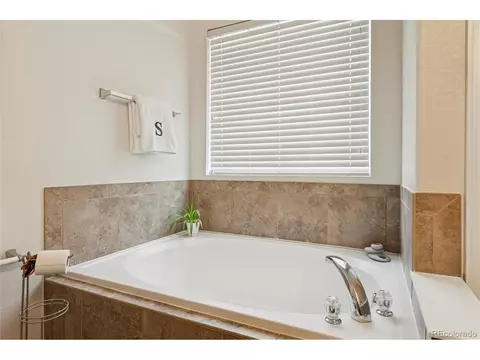 Bath - 22735 E Ottawa Pl, Aurora, CO 80016 photo 1 of 3