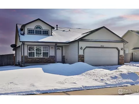 2912 Anchor Dr, Evans, CO 80620 photo 2