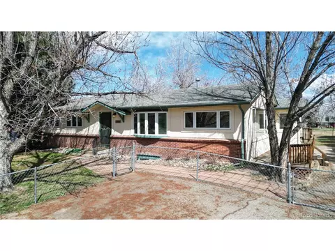 7264 Cardinal Ln, Longmont, CO 80503