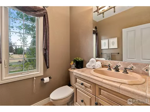 2261 Shoreside Dr, Berthoud, CO 80513 photo 14