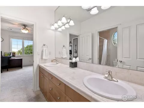 2261 Shoreside Dr, Berthoud, CO 80513 photo 25