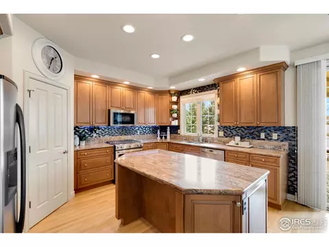 2261 Shoreside Dr, Berthoud, CO 80513 photo 11