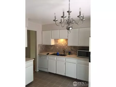 709 Mohawk Dr, Boulder, CO 80303 photo 2