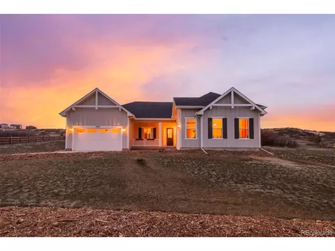 5693 Missoula Trl, Castle Rock, CO 80108