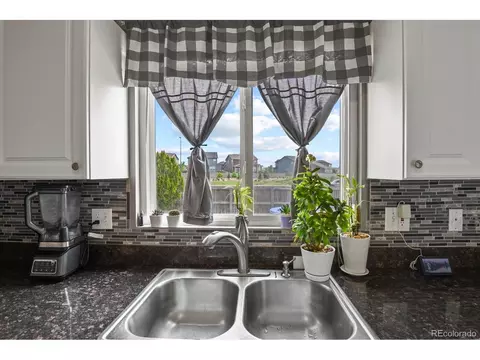 15730 E 48th Pl, Denver, CO 80239 photo 10