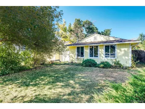 907 Granite Ct, Longmont, CO 80504