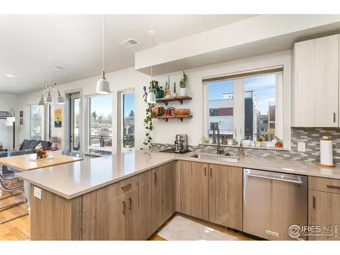 1925 Hooker St, Denver, CO 80204 photo 8