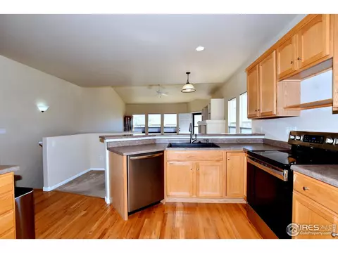 908 54th Ave, Greeley, CO 80634 photo 6