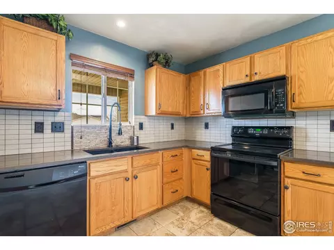 3921 Dove Ln, Evans, CO 80620 photo 10