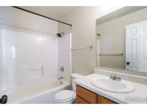3921 Dove Ln, Evans, CO 80620 photo 30