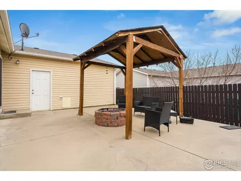 3921 Dove Ln, Evans, CO 80620 photo 31