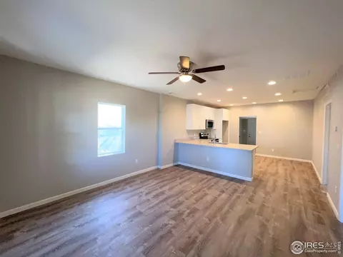 323 Douglas St, Sterling, CO 80751 photo 2